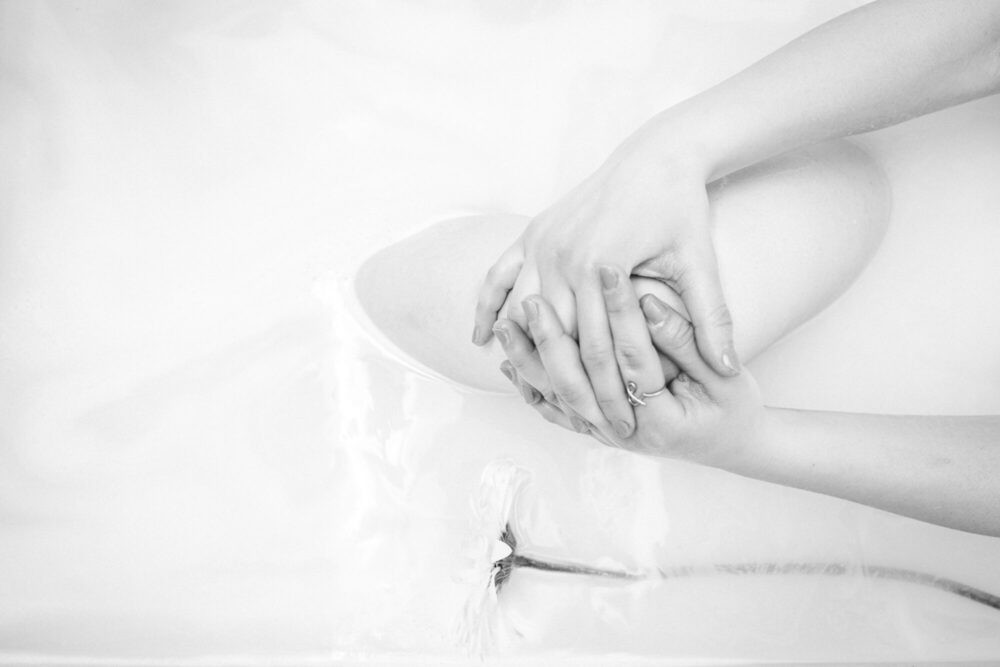 Lara in der Badewanne copyright creazyfoto Fotograf Obersulm bei Heilbronn